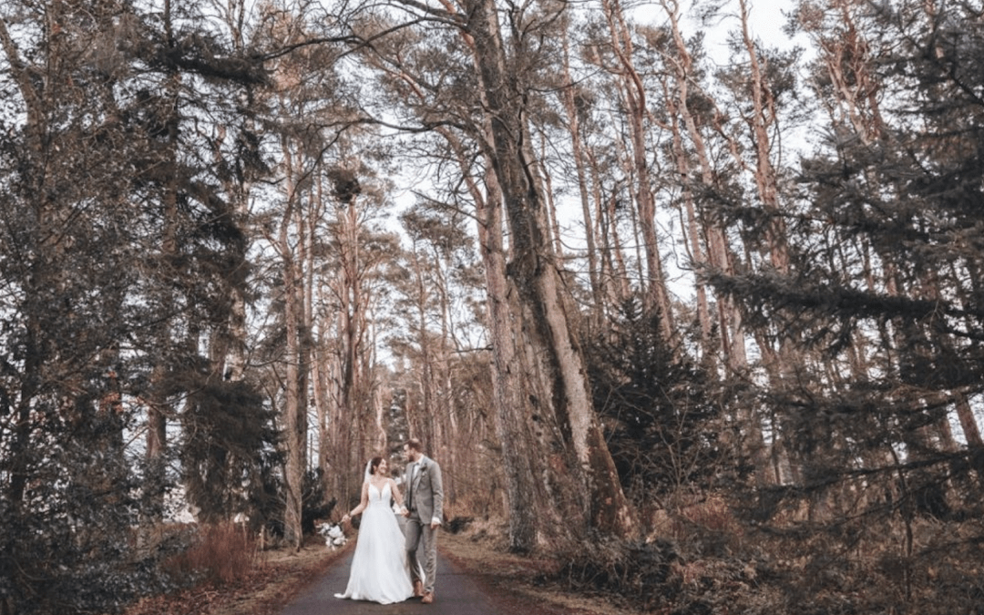 NICOLE & JAMIE: A WOODHILL WEDDING