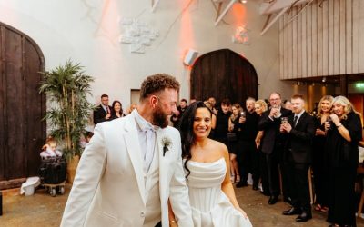 REBECCA & KYLE: A RUNA FARM WEDDING