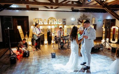 VICTORIA & RYAN: A SOUTH CAUSEY INN WEDDING