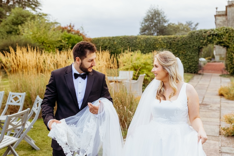 SAMANTHA & MIKE: A LEMMINGTON HALL WEDDING