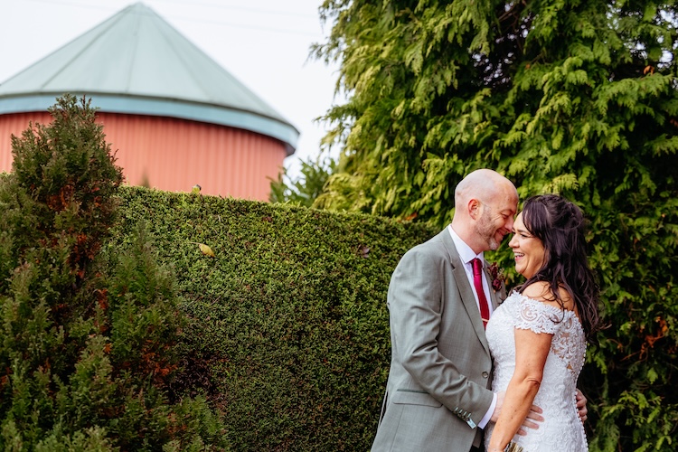 LEANNE & MICHAEL: A RUNA FARM WEDDING