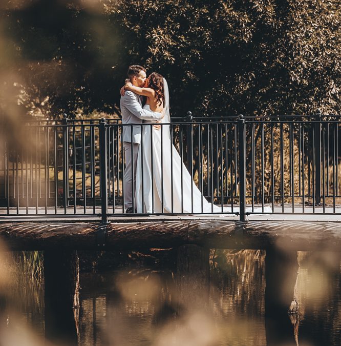 TOM & LUCY: THE GRAND LODGE AT OAKLANDS WEDDING