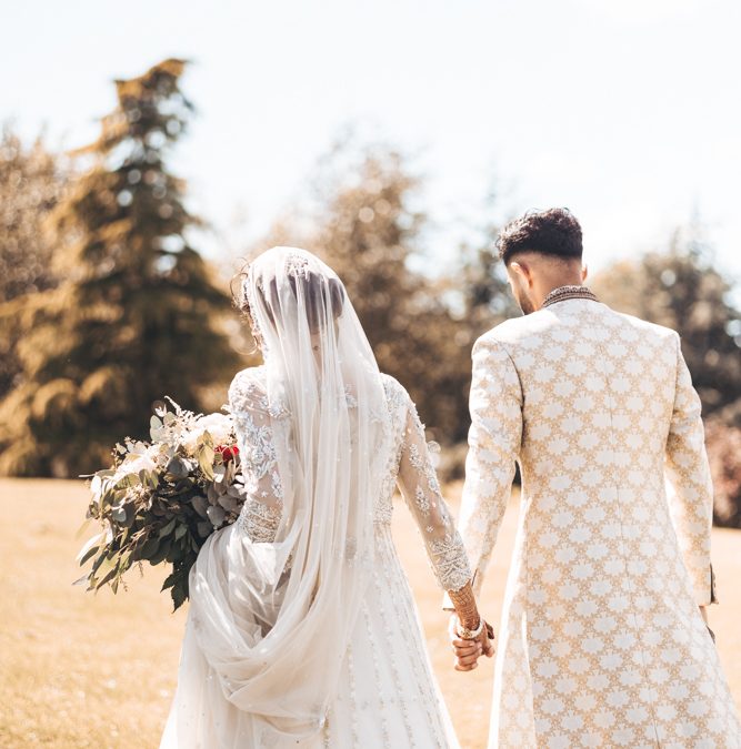 FARAH & HARRIS: A YORKSHIRE BARNS WEDDING
