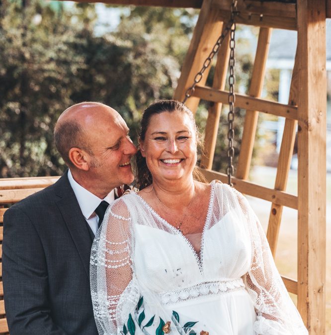 GREGG & TRACY: A RAMSIDE HALL WEDDING