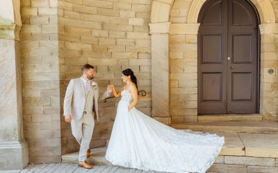 LAURA & ARNIE: A LARTINGTON HALL WEDDING