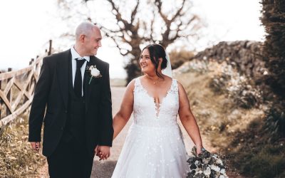 REBECCA & JACK: A RUNA FARM WEDDING