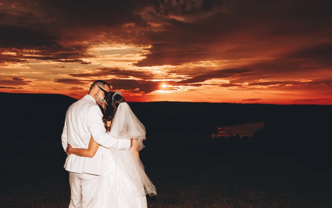 CARRIE & CHRIS: A GRAND VILLA HEIGHTS WEDDING